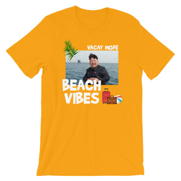 Vacay Mode Kim T-Shirt (Unisex) – Bild 7